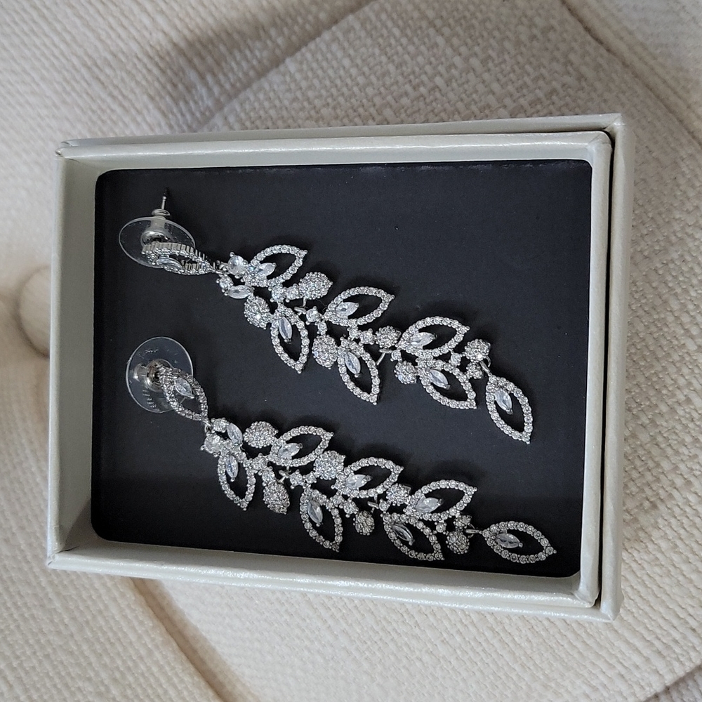 Cocktail earings